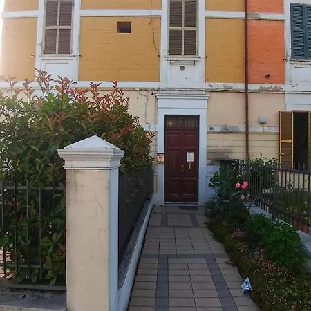 Appartamento in Centro, parallela Viale Ceccarini Casa vacanze *