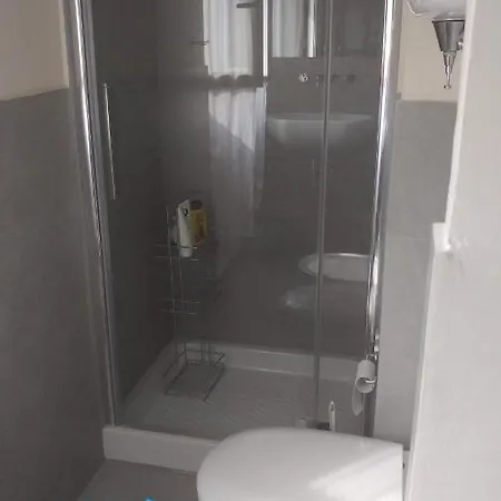 Appartamento in Centro, parallela Viale Ceccarini Casa vacanze *